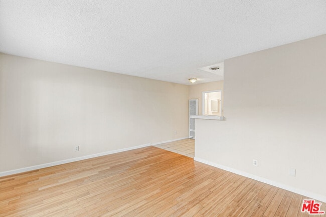 Photo - 2435 2nd St Unit 2