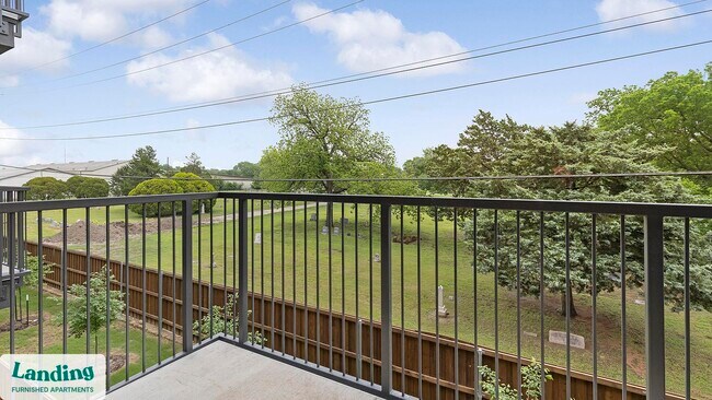 Photo - 650 E Sycamore St Unidad 3209