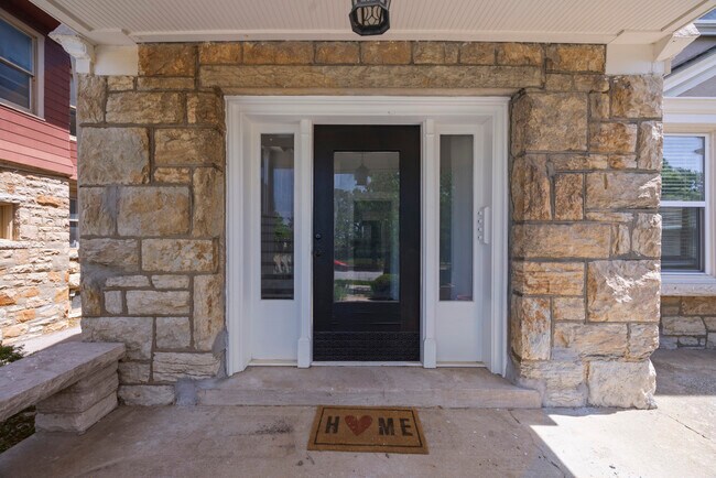 Photo - 4055 Warwick Blvd Unit 3