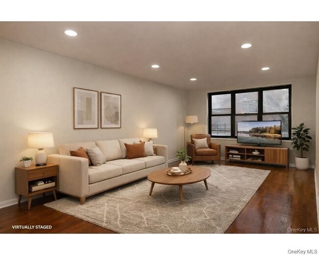 Building Photo - 1275 E 51st St Unit 3Y