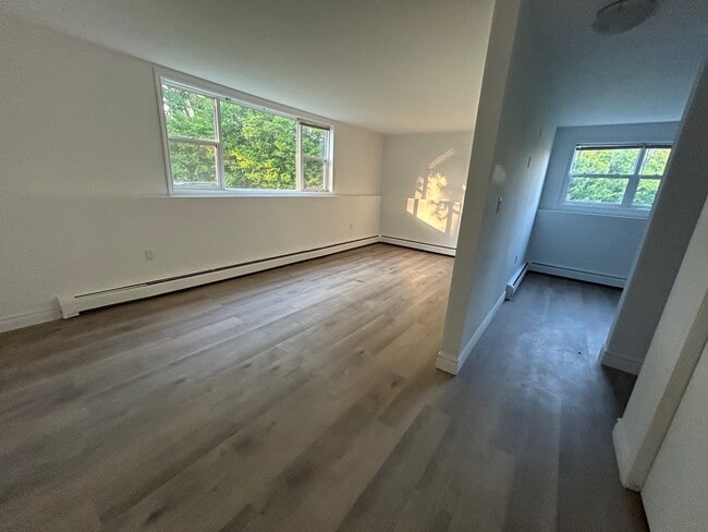 Photo - 2 Donald MacLeod Drive Unité 1