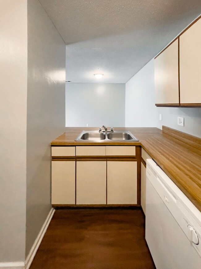 Photo - District on Wayne