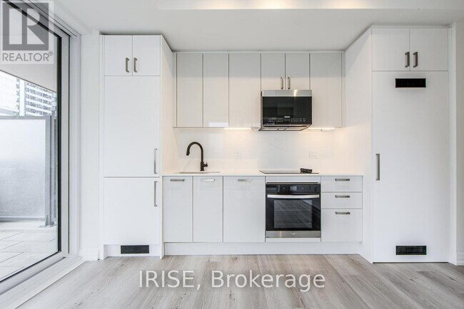 Photo - 280 Dundas St W Unit 502