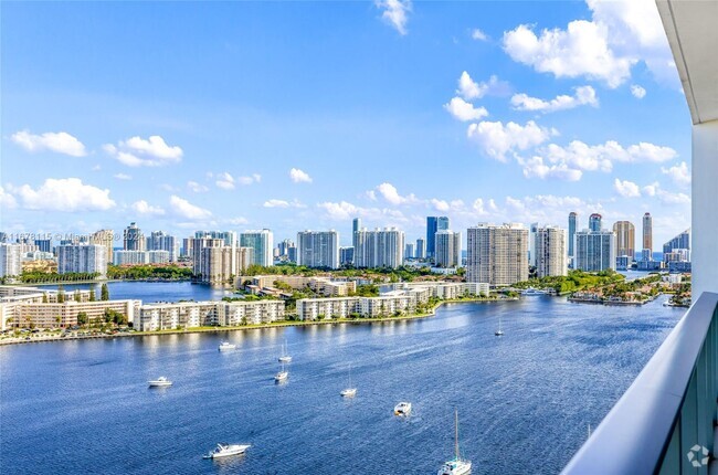 Building Photo - 17301 Biscayne Blvd Unit 2106 Rental