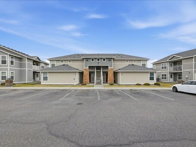 Photo - 6405 Chapel Hill Blvd