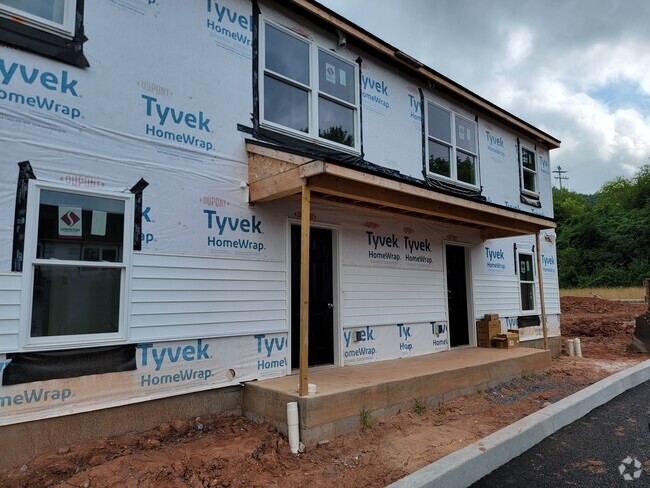 Building Photo - 1334 Reading Rd Rental