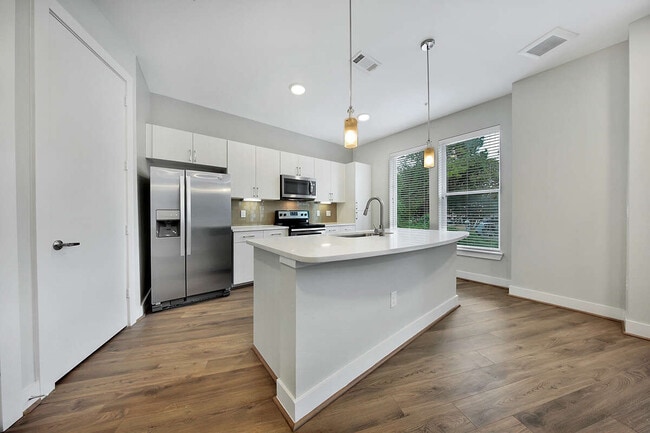 Exceptional Residences for Exceptional Lives! - Exceptional Residences for Exceptional Lives! Unidad AOTB1 Rental