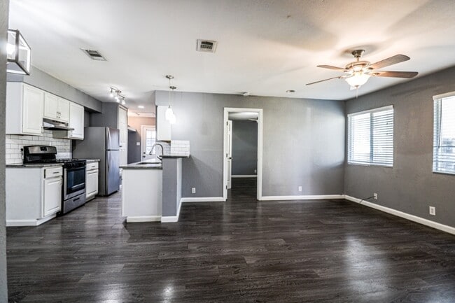 Photo - 2301 Tern Cir Unidad B