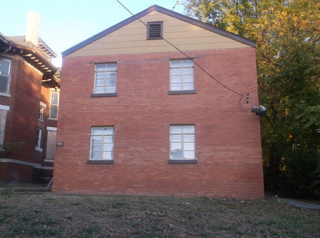 Building Photo - 306 S Lauderdale St Unit 2