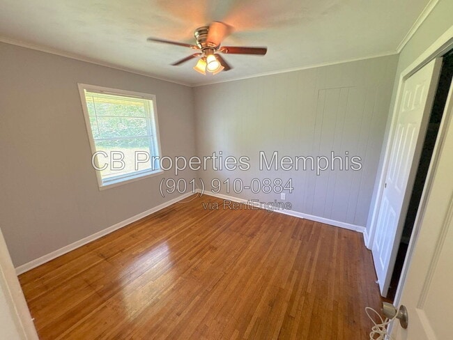 Photo - 4493 Westmont Rd