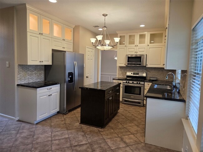 Photo - 231 Needleleaf Ln