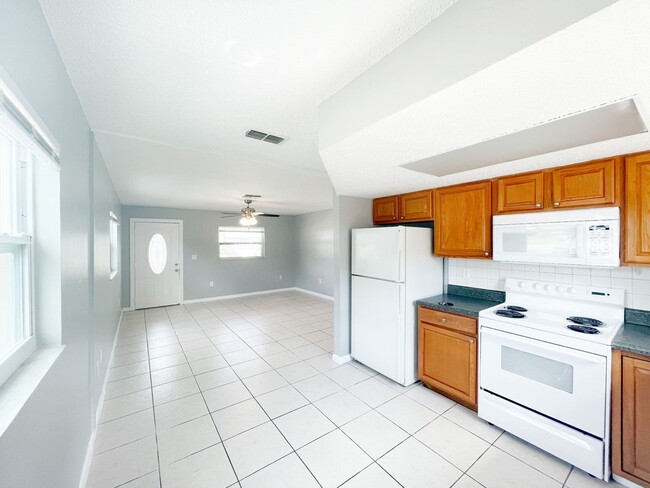 Photo - 2BED/1BATH Duplex COMING SOON!