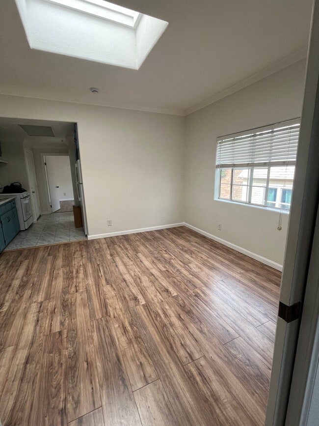 Photo - 1072 Laguna Ave