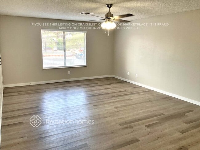 Photo - 214 Appian Way