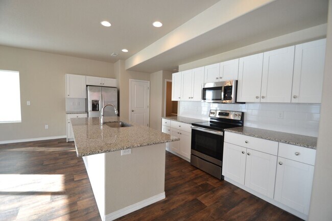 Photo - 3 Bed 2.5 Bath Home with AC!