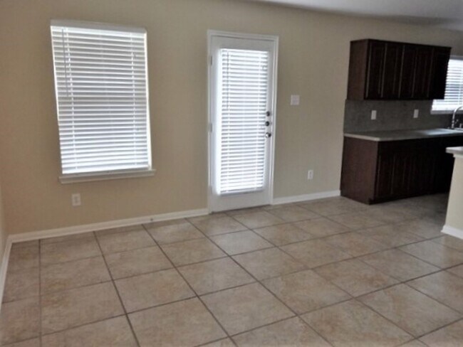 Photo - 20719 Dickinson Manor Ln