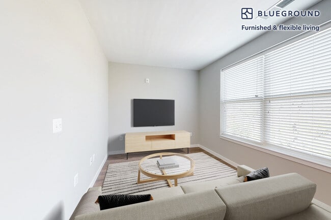 Photo - 12503 Ardennes Ave Unidad FL3-ID3715A