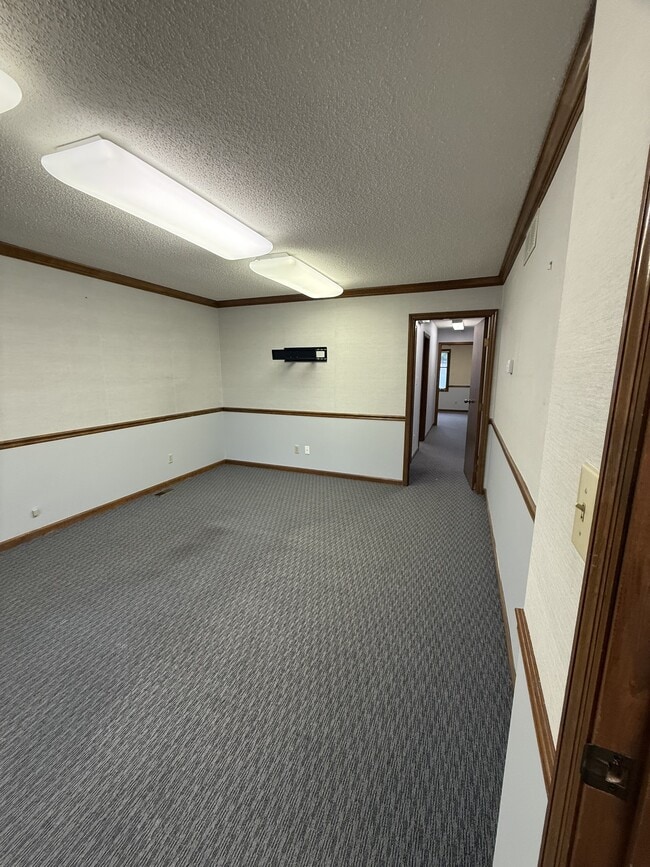 Photo - 1010 N University Blvd