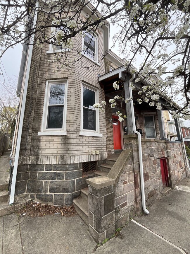 Photo - 43 S 13th St Apartment Unit #1