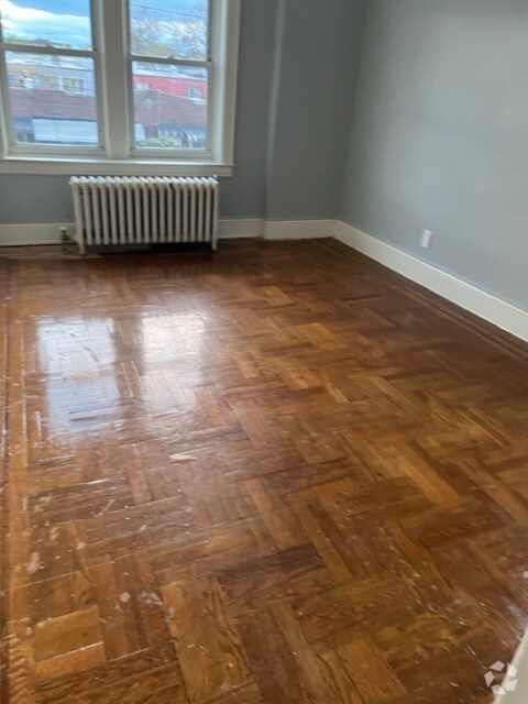 Building Photo - 1297 E 37th St Unit 2 Rental