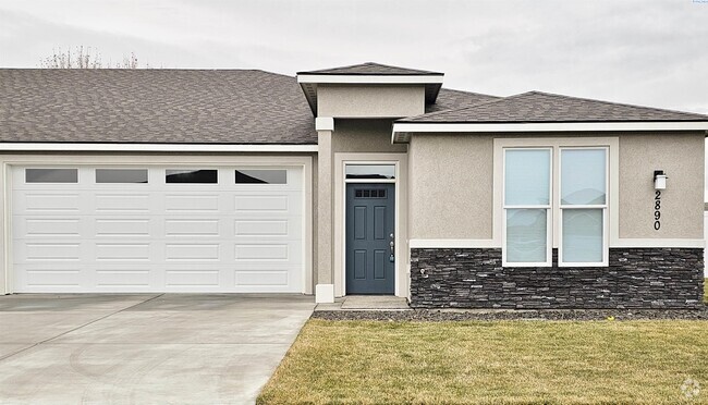 Building Photo - Newer Construction Townhouse