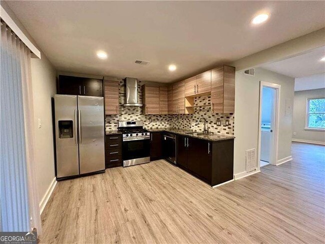 Photo - 1258 Creekside Ct