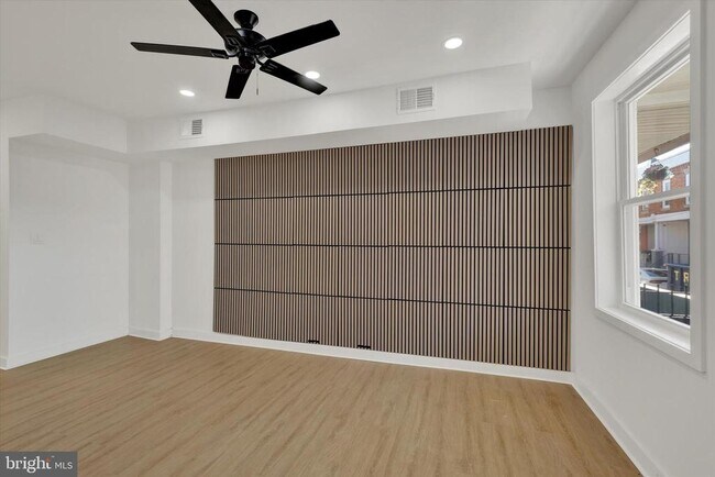 Photo - 2117 S Alden St