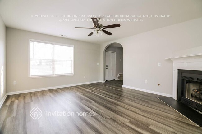 Photo - 4429 Cobble Creek Ln