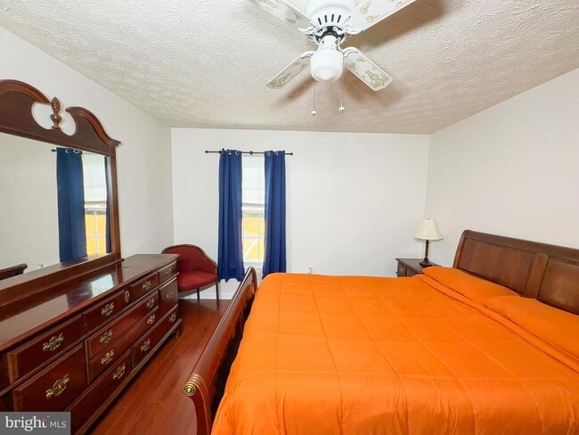 Photo - 107 Bonhill Dr