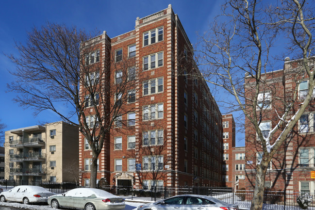 Building Photo - 1628 W Sherwin Ave Rental