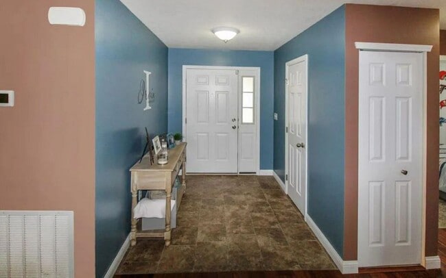 Photo - AVALON BLUFF...3 Bedroom 2 Bath