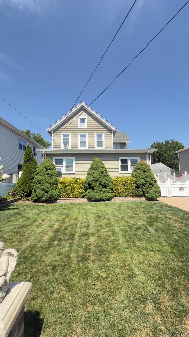 Building Photo - 779 Rockaway Ave Rental