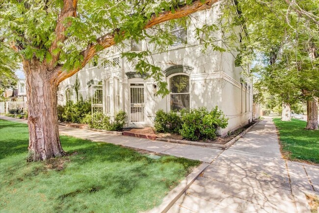 Building Photo - Architecturally Stunning Curtis Park Townh... Rental