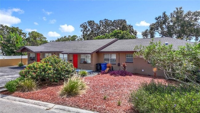 Photo - 139 Southeast Jefferson Cir N