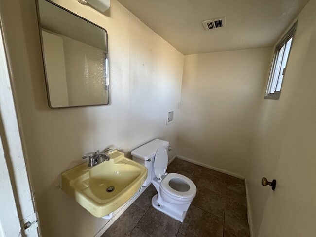 Photo - 4624 N 71st Ln