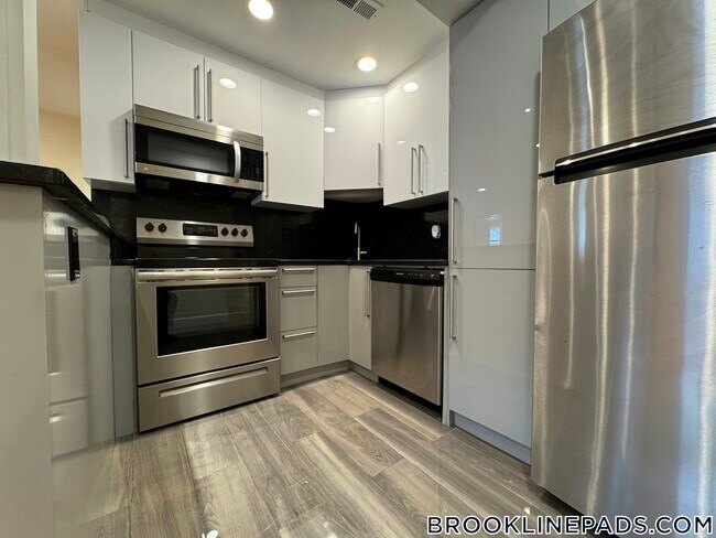 Photo - 1801 Beacon St Unidad 2