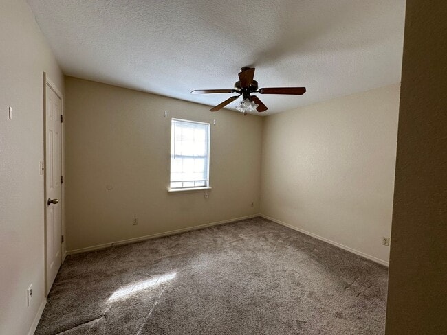 Photo - 225 E L St Unidad 225 E L St #4