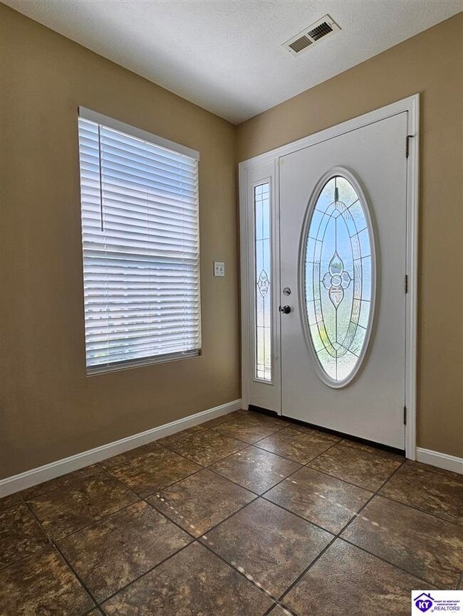 Photo - 101 McIntosh Dr