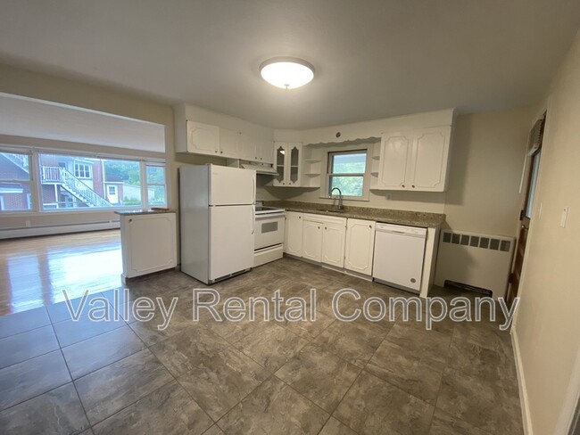 Photo - 70 Lyman St Condo