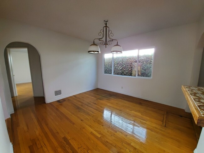 Photo - 2937 Virginia Ave Unit House