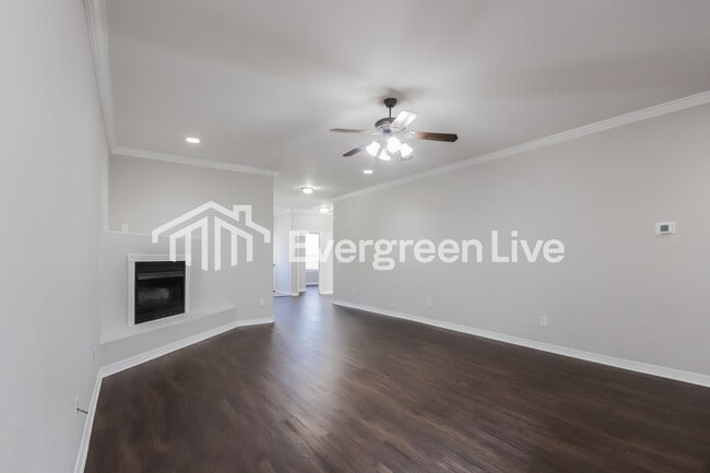 Photo - 50 Sunderland Dr