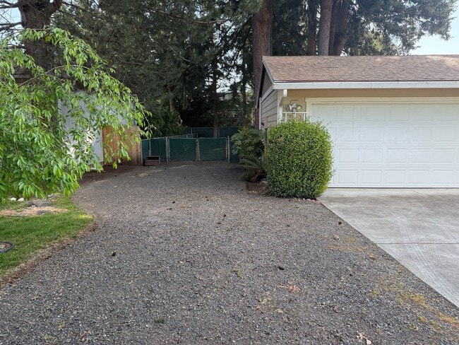Photo - Beautiful 3 Bedroom Ranch Style House with 2 Car Garage, Fences Yard, Fireplace, Shed, Workshop &...