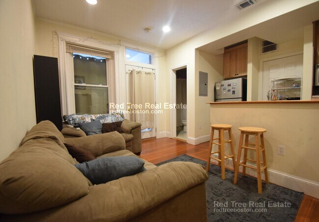 Photo - 177 Winthrop Rd
