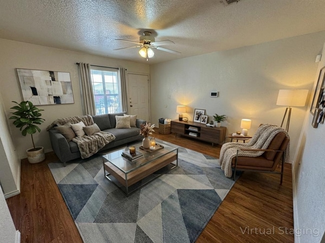 Photo - 3301 Hereford Ln Unidad Apt D