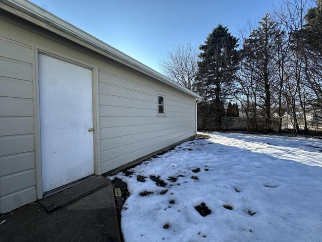 Photo - 1368 Spruce Ave