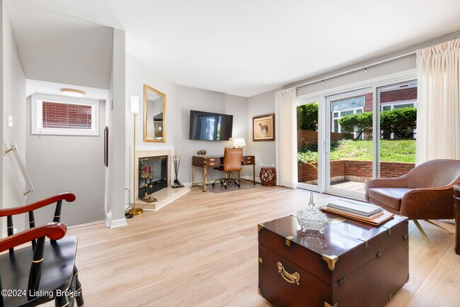 Photo - 638 S 2nd St Unit 1