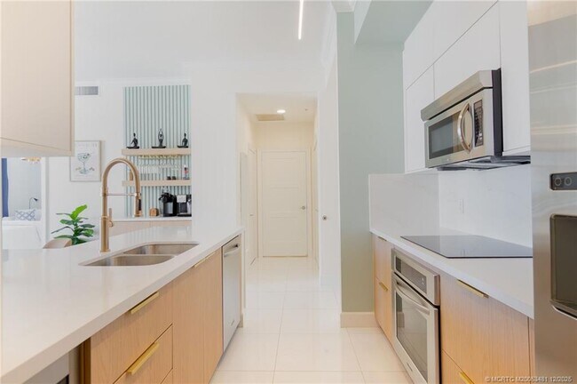 Photo - 550 Okeechobee Blvd Unit Uph-15