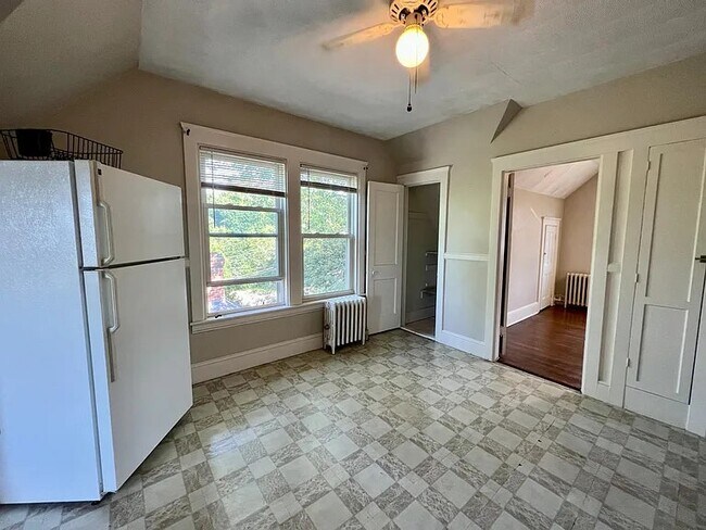 Photo - 231 Cato St Unit 5