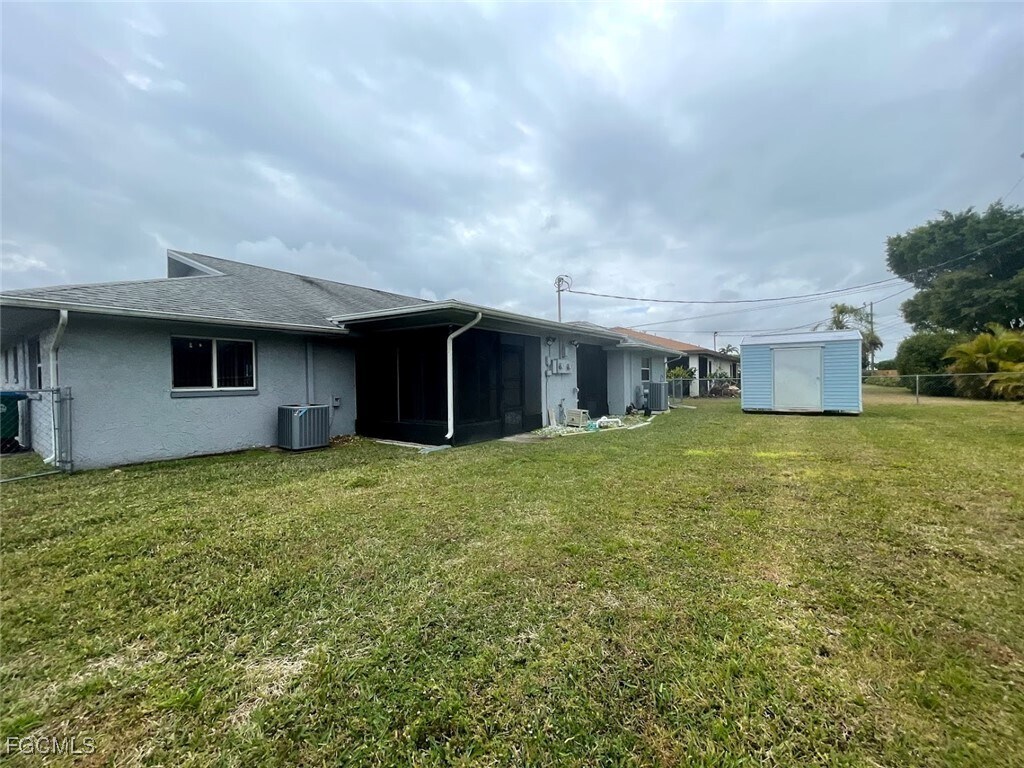 Photo - 615 SE 14th Terrace