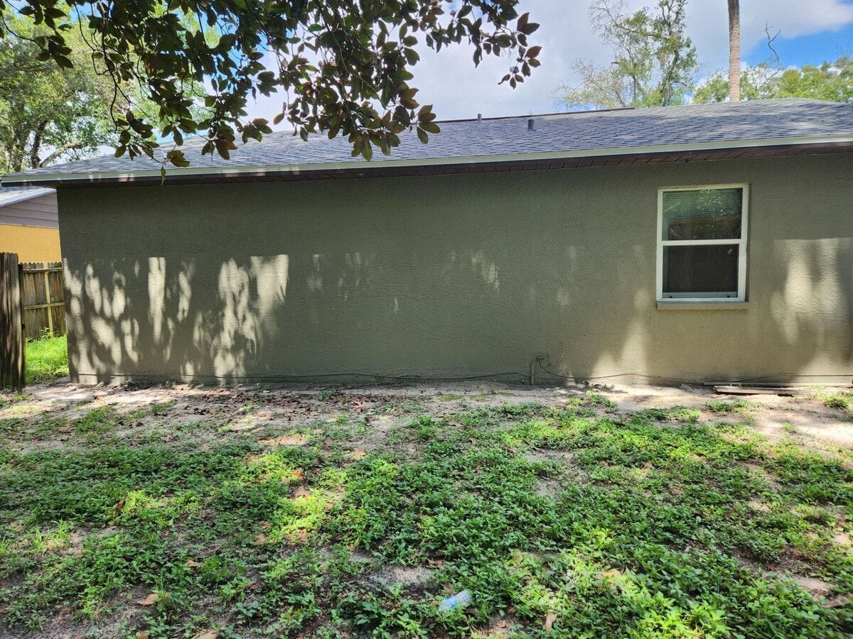 Photo - Move-In Ready 2BR/2BA Home with Modern Updates & Prime Zephyrhills Location!